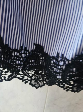 Blusa Zara volantes rayas y encaje