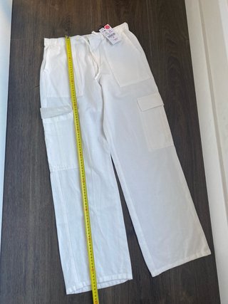 Pantalón bolsillos ajustable