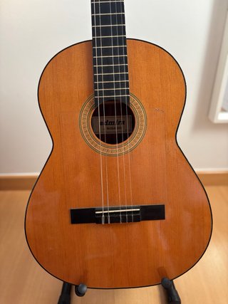 Guitarra Admira Clásica