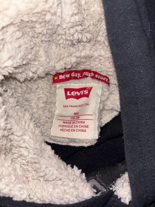 Sudadera Levi's Negra con Forro Interior