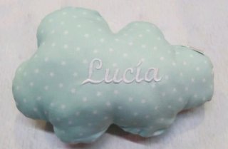 Cojín nube nombre personalizado
