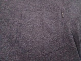 T-shirt Tiffosi Cinzenta com Bolso