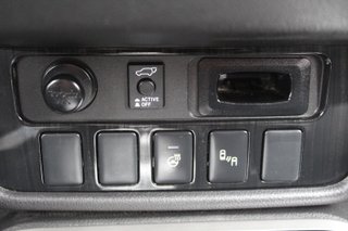 Mitsubishi OUTLANDER 2.0 PHEV Kaiteki Auto 4WD (2017)