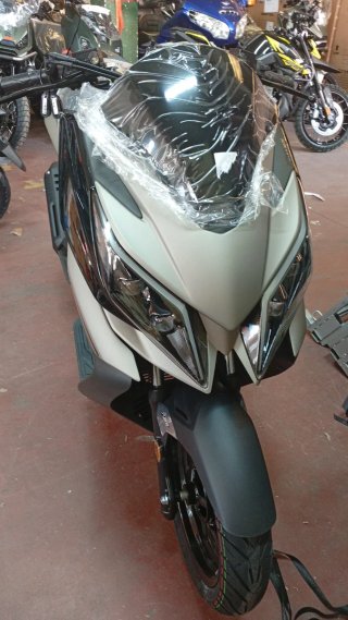 Zontes 125 V ¡YA EN STOCK EN TIENDA! SÓLO 2.688 e