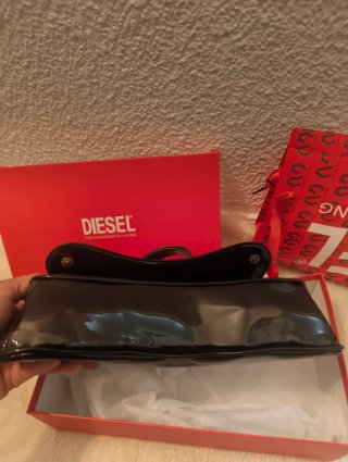 Bolso Diesel Negro Charol