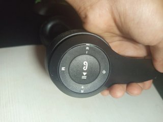 Auriculares P47 Negros