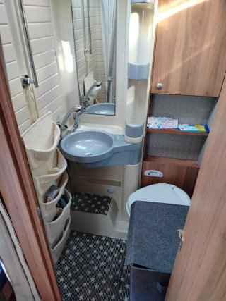 Caravana tres ambientes Bürstner Adver 500 TK