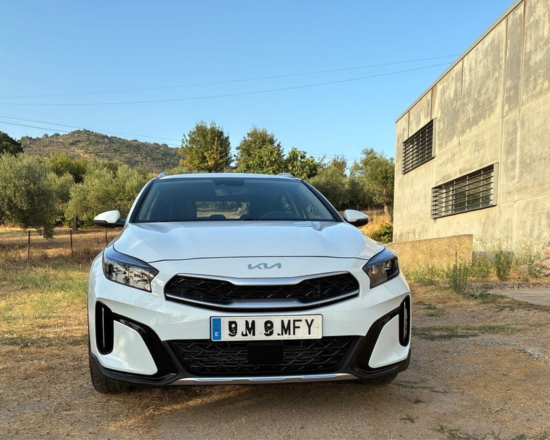 KIA XCeed 1.5 T-GDi 160 Cv MHEV Manual - foto 1