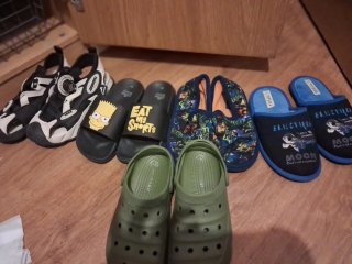 Sandalias niño Bart Simpson y Crocs
