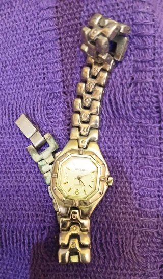 Reloj Guess Oro y Plata