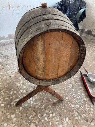 Barril de vino vintage de madera