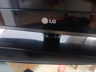 Televisión LG 30 Negra no tiene smartv