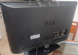 Televisión LG 30 Negra no tiene smartv