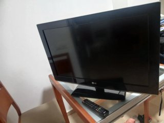 Televisión LG 30 Negra no tiene smartv