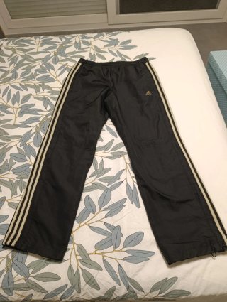 Chándal Adidas Vintage Negro y Dorado