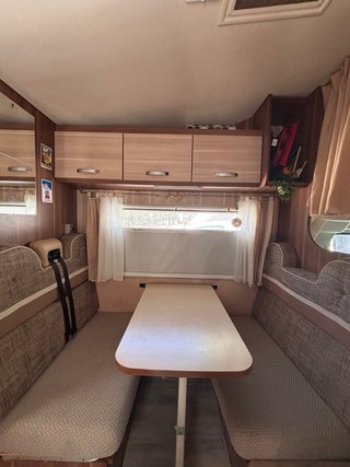 AUTOCARAVANA MC LOUIS GLAMYS 25 G