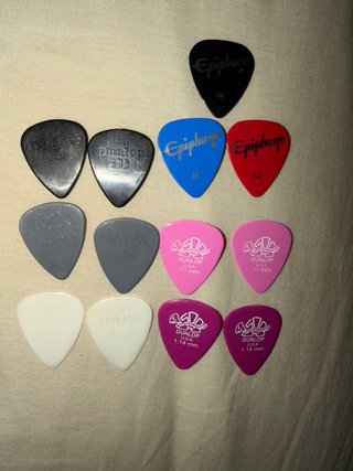 Púas de guitarra Epiphone y Dunlop