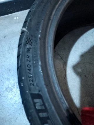 Neumático Michelin Pilot Sport 4