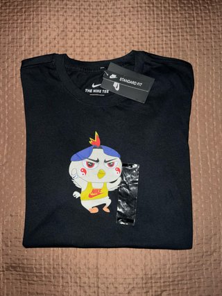 T-shirt Nike con Stampa Ramen