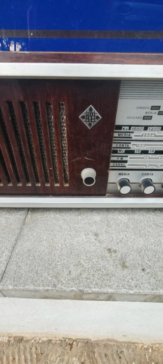 Radio Telefunken Intermezzo A-2747 FM