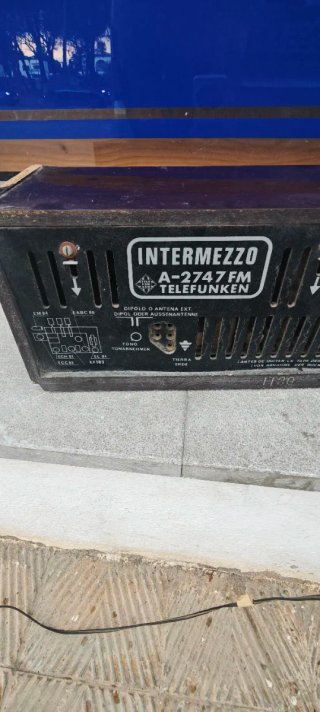 Radio Telefunken Intermezzo A-2747 FM