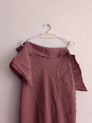 Vestido largo asimétrico con volantes zara talla S