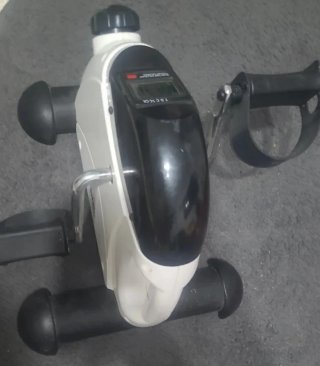 Mini bicicleta estática para ejercicio
