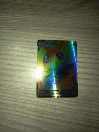 Carta Pokémon Victini VMAX 165/163
