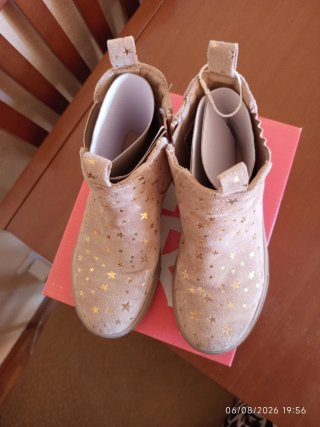 Botas niña estrellas talla 32
