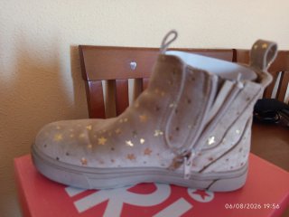 Botas niña estrellas talla 32