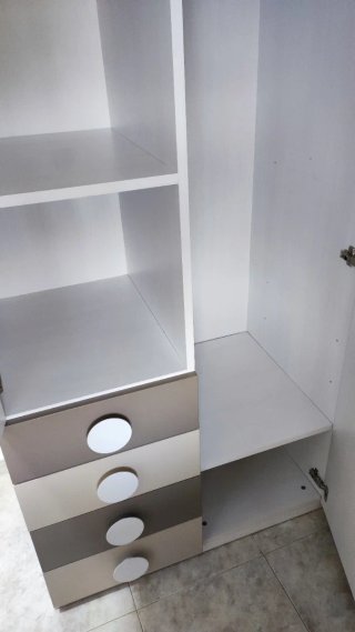 Armario de madera de pino de 90x240