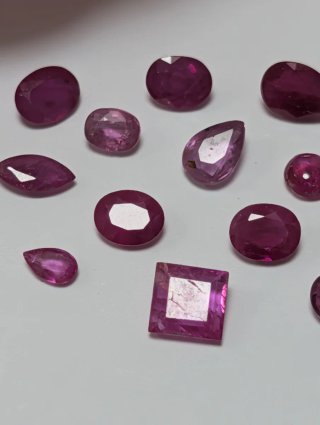 Lote de rubíes naturales