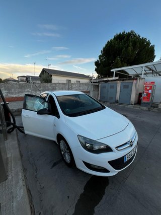 Opel Astra 2015