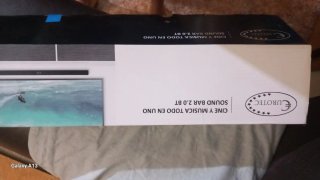 Barra de sonido negra solo la barra sin accesorios