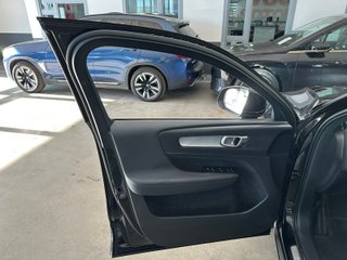 Volvo XC40 1.5 T4 Twin Recharge Core Auto (2022)
