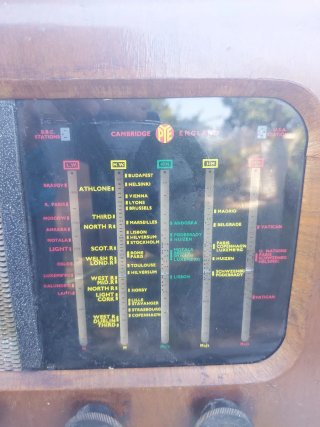 Radio antigua madera