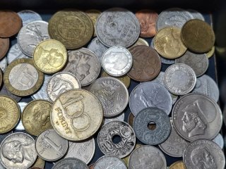 Lote monedas del mundo internacional