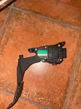 Acelerador Seat Ibiza 6L