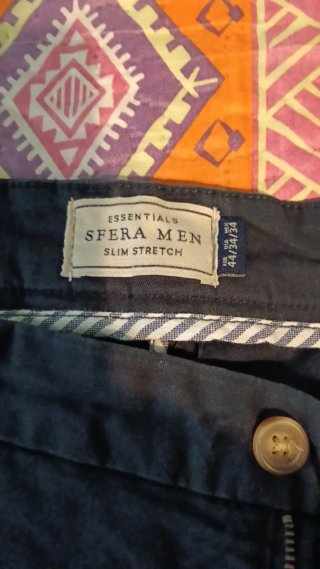 Pantalón chino gris
