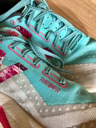 New Balance Super Comp 44.5
