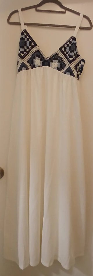 Vestido blanco estilo ibicenco