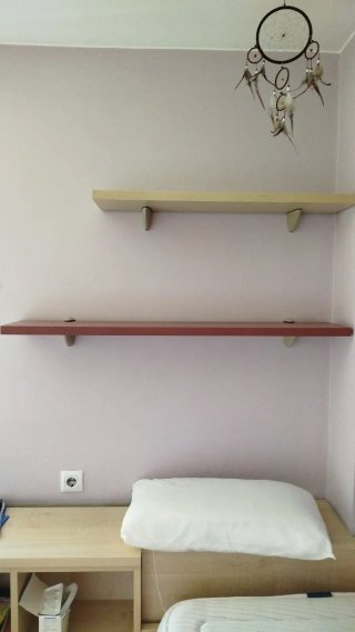 Estantería madera y metal beige/rojo
