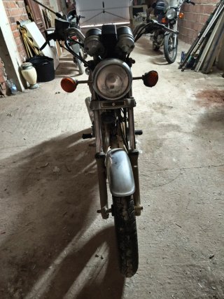 Suzuki GN250 1999 Alta Tráfico