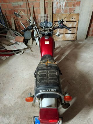 Suzuki GN250 1999 Alta Tráfico