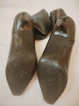 Botas negras tacón fino