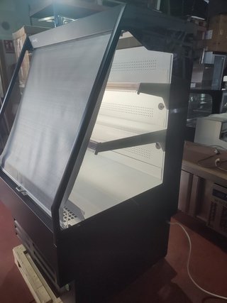 Vitrina refrigerada para lácteos