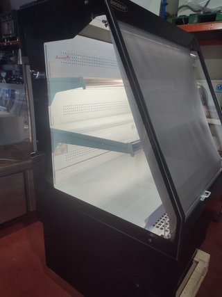 Vitrina refrigerada para lácteos