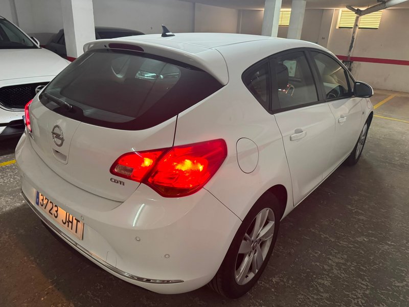Opel Astra 2.0 CDTI S/S Excellence 18'' 2015, foto 5