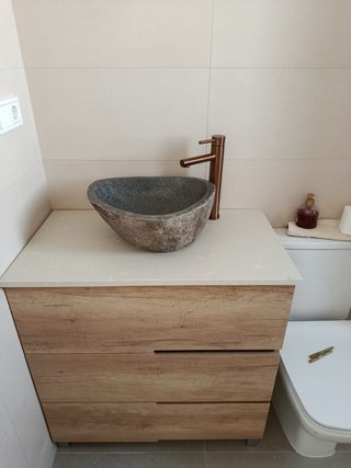 Instalación mampara, muebles de baño, plato de duc