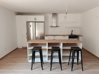 Instalación mampara, muebles de baño, plato de duc